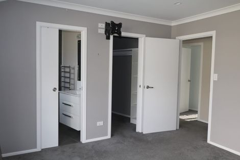 Photo of property in 41a Moeraki Road, Maoribank, Upper Hutt, 5018