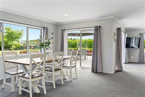 Photo of property in 49 Ohau Terraces, Ohau, Levin, 5570