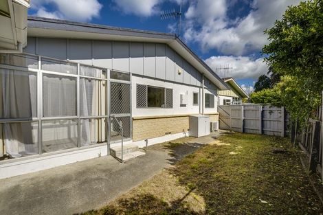 Photo of property in 2/166 Gloucester Street, Taradale, Napier, 4112