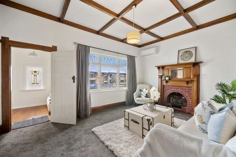 Photo of property in 1/28 Ngataringa Road, Devonport, Auckland, 0624