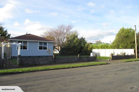 Photo of property in 5 Diamond Street, Carterton, 5713