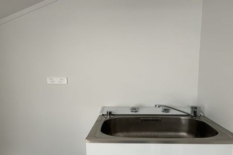 Photo of property in 15 Koreke Close, Kenepuru, Porirua, 5022