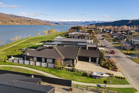 Photo of property in 28 De Bettencor Place, Mount Pisa, Cromwell, 9383