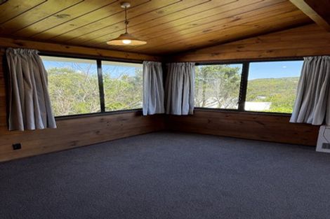 Photo of property in 6 Wisteria Grove, Maungaraki, Lower Hutt, 5010