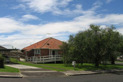 Photo of property in 15 Trent Road, Panmure, Auckland, 1072