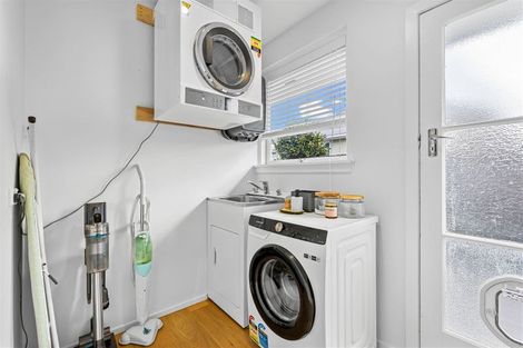 Photo of property in 2/225 Greers Road, Bryndwr, Christchurch, 8053