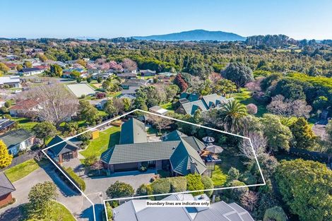 Photo of property in 21 Hurunui Street, Waikanae, 5036