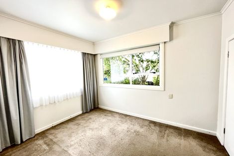 Photo of property in 45 Sunnynook Road, Forrest Hill, Auckland, 0620