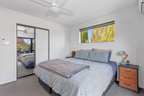 Photo of property in 27 Momorangi Crescent, Redwood, Christchurch, 8051