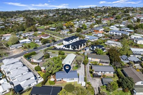 Photo of property in 2/62 Salisbury Road, Birkdale, Auckland, 0626