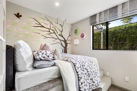 Photo of property in 33 Kilkelly Avenue, Pinehill, Auckland, 0632