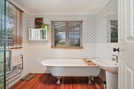 Photo of property in 42 Boyd Road, Clarks Beach, Pukekohe, 2679