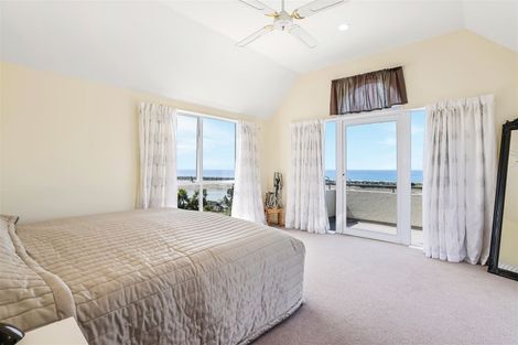 Photo of property in 9 Dunkeld Lane, Redcliffs, Christchurch, 8081