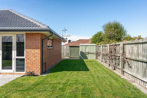 Photo of property in 72 Broadhaven Avenue, Parklands, Christchurch, 8083