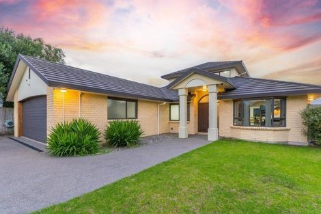 Photo of property in 6 Shearwater Rise, Paraparaumu Beach, Paraparaumu, 5032