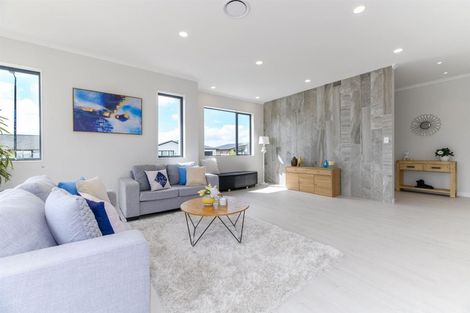 Photo of property in 103 Vinistra Road, Huapai, Kumeu, 0810