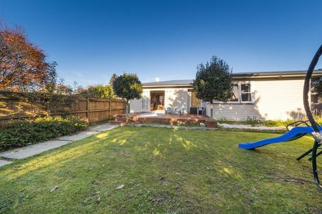 Photo of property in 4 Woodstock Place, Hokowhitu, Palmerston North, 4410
