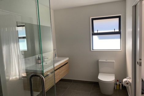 Photo of property in 13 Scurr Terrace, Wanaka, 9305