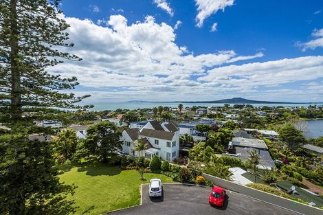 Photo of property in 4/90 Kitchener Road, Milford, Auckland, 0620