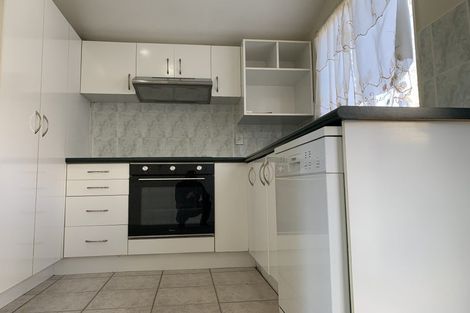 Photo of property in 12 Piper Place, Goodwood Heights, Auckland, 2105