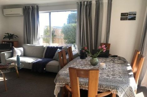 Photo of property in 118 Avonhead Road, Avonhead, Christchurch, 8042