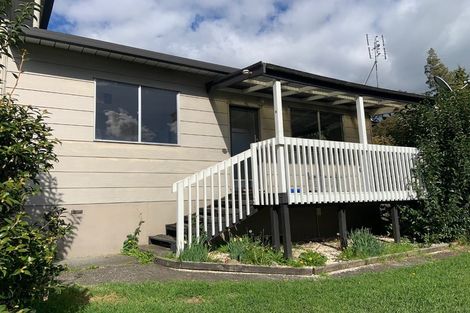 Photo of property in 2/26 Ludlow Terrace, Totara Vale, Auckland, 0627