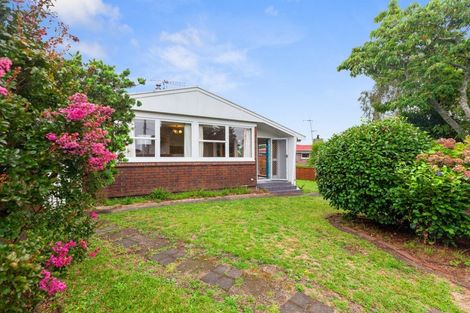 Photo of property in 12 Donovan Street, Te Puke, 3119
