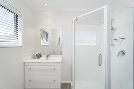 Photo of property in 8 Voyager Place, Cooks Beach, Whitianga, 3591