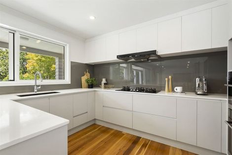 Photo of property in 8 Sandford Street, Campbells Bay, Auckland, 0630