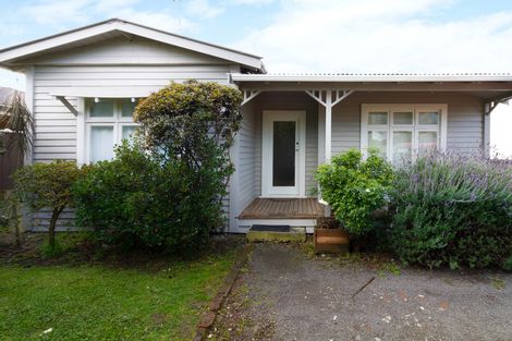 Photo of property in 276 Grey Street, Palmerston North, 4414