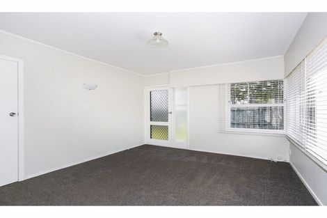 Photo of property in 2/4 Liverpool Street, Papakura, 2110