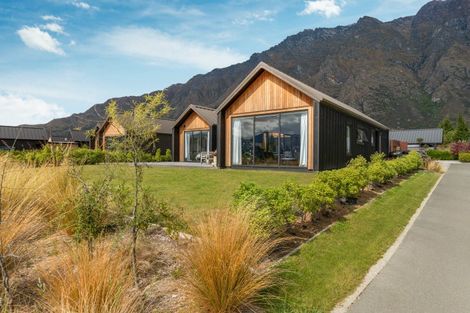 Photo of property in 19 Glenfiddich Road, Jacks Point, Queenstown, 9371