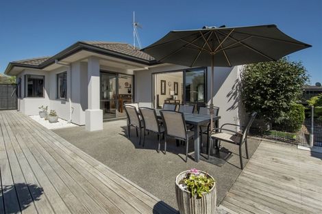 Photo of property in 53 Matene Place, Papamoa Beach, Papamoa, 3118