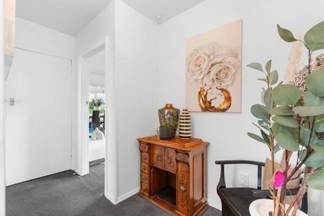 Photo of property in 21 Greendale Avenue, Avonhead, Christchurch, 8042