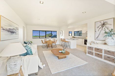 Photo of property in 208a Marine Parade, Mount Maunganui, 3116