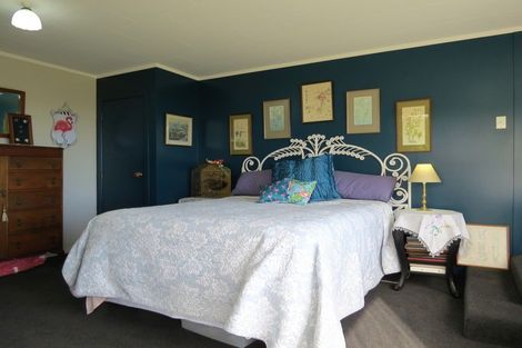 Photo of property in 15 Puriri Place, Tuateawa, Coromandel, 3583