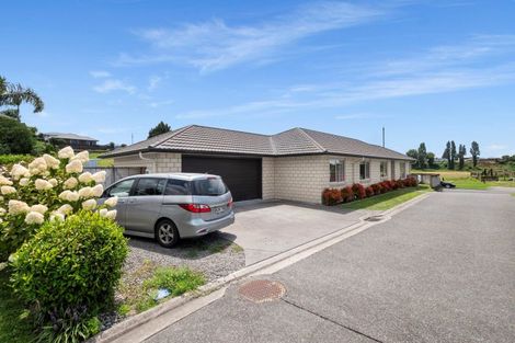 Photo of property in 8a Cannell Farm Drive, Te Puke, 3119