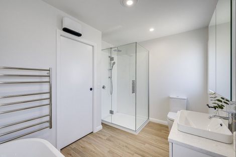 Photo of property in 9a Church Road, Taradale, Napier, 4112