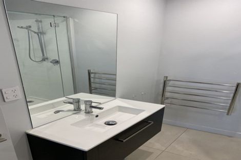 Photo of property in Frank Sargeson Apts, 6/74g Anzac Street, Takapuna, Auckland, 0622