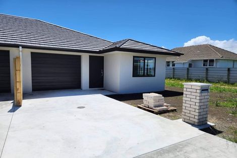 Photo of property in 6 Cross Street, Castlecliff, Whanganui, 4501