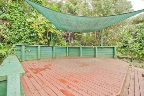 Photo of property in 16 Cypress Place, Sunnynook, Auckland, 0620