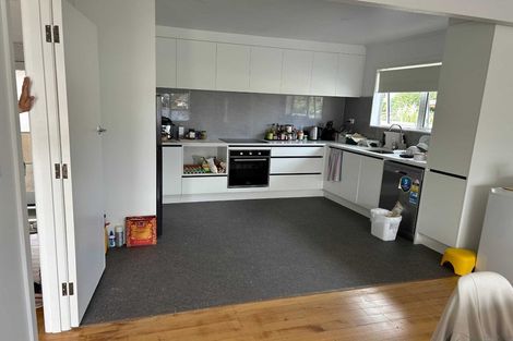 Photo of property in 31 Tiraumea Drive, Pakuranga, Auckland, 2010
