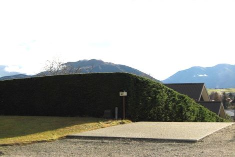 Photo of property in 87 Manuka Crescent, Wanaka, 9305