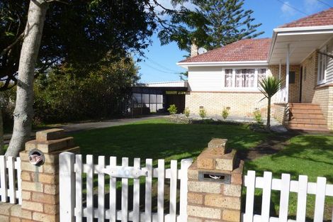 Photo of property in 50 Matata Street, Blockhouse Bay, Auckland, 0600
