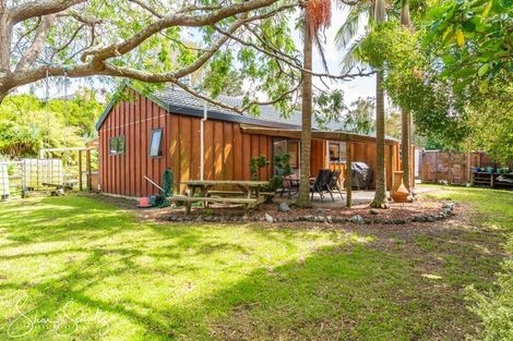 Photo of property in 9 Bickerstaffe Road, Maungaturoto, 0520