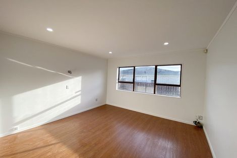 Photo of property in 1/73 Butley Drive, Farm Cove, Auckland, 2012