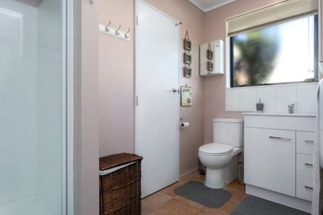 Photo of property in 104 Burns Street, Leamington, Cambridge, 3432