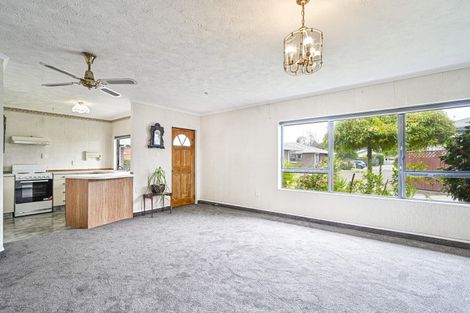 Photo of property in 4/410 Saint Aubyn, Hastings, 4122