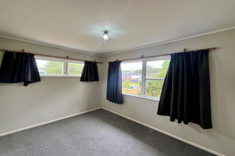 Photo of property in 11 La Rosa Street, Green Bay, Auckland, 0604