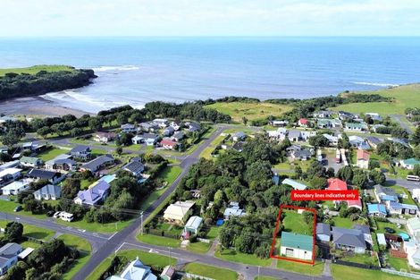 Photo of property in 48 Fox Street, Opunake, 4616